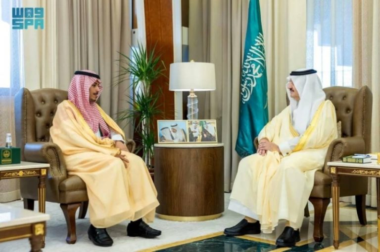 استقبال أمير الشرقية لرئيس نادي المسؤولية الاجتماعية