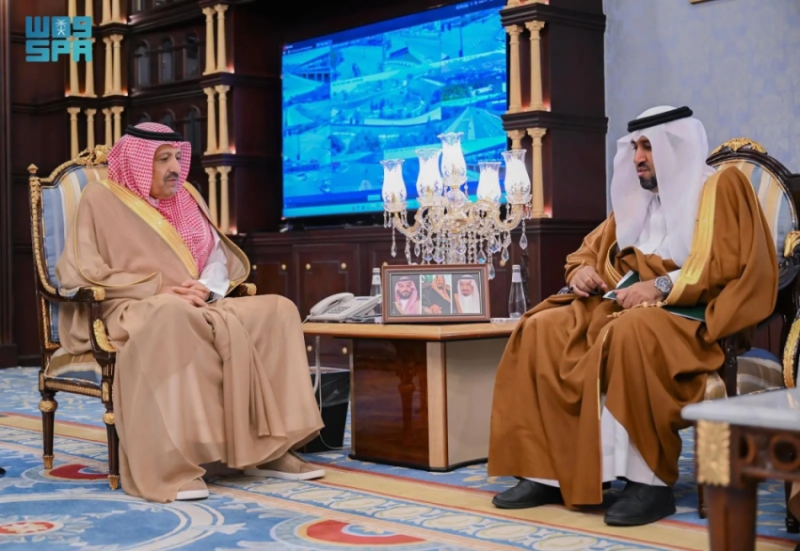 استقبال مميز: الأمير حسام بن سعود يلتقي برئيس وأعضاء مجلس إدارة غرفة الباحة