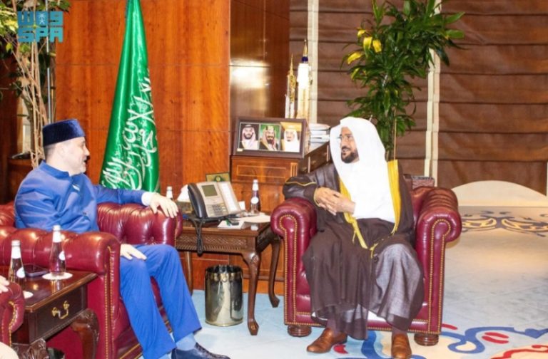 استقبال وزير “الشؤون الإسلامية” لنائب رئيس الإدارة الدينية لمسلمي روسيا الاتحادية