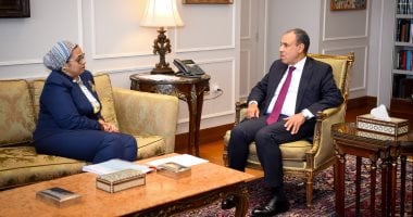 استقبل وزير الخارجية رئيسة المجلس القومى للمرأة