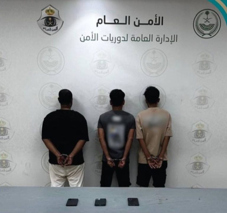 اعتقال ثلاثة مقيمين حاولوا دخول مكة بطرق غير قانونية