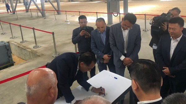 افتتاح مصنع أنابيب حديد الدكتايل في العين السخنة بحضور مدبولي