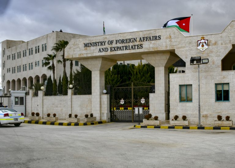 الأردن يرفض قرار إسرائيل ببناء 22 مستوطنة في الضفة الغربية