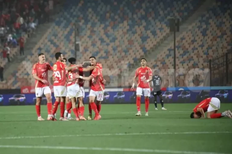 الأهلي يتجاوز فخ البنك بفضل سحر +90 في سباق الدوري