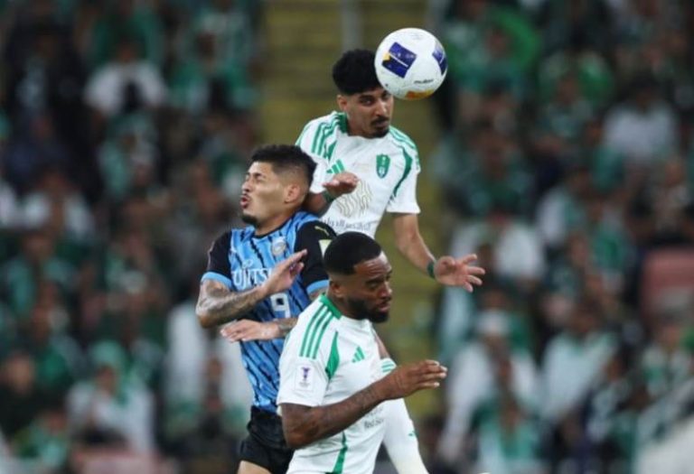 الأهلي يتقدم بهدف أول في نهائي دوري أبطال آسيا للنخبة ضد كاواساكي “فيديو”