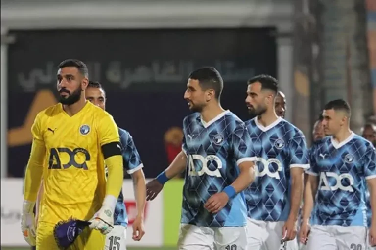 الأهلي يحافظ على صدارته في الدوري بعد فوز بيراميدز الكبير برباعية مجنونة أمام البنك الأهلي (فيديو)