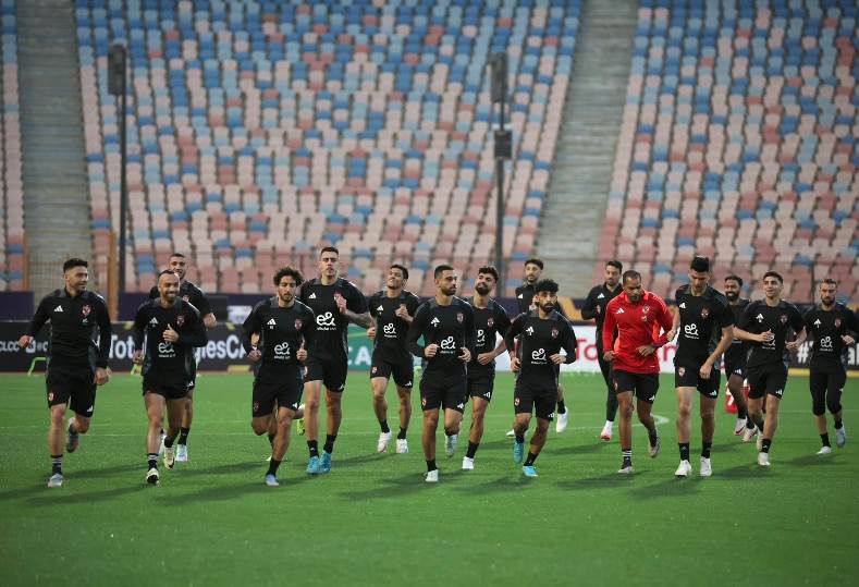 الأهلي يختتم تدريباته ويدخل معسكرًا مغلقًا استعدادًا لمواجهة المصري في دوري النايل