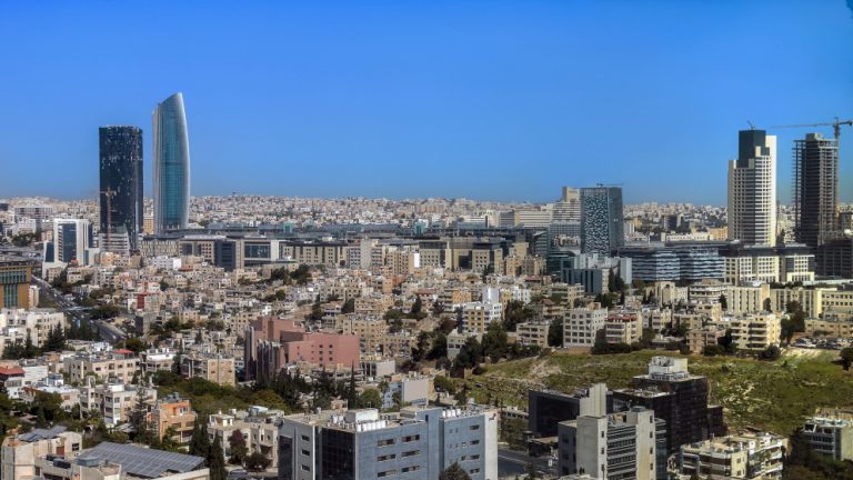 الاقتصاد الأردني يظهر صمودًا وقوة في ظل توترات إقليمية، وفق البنك الأوروبي للتنمية