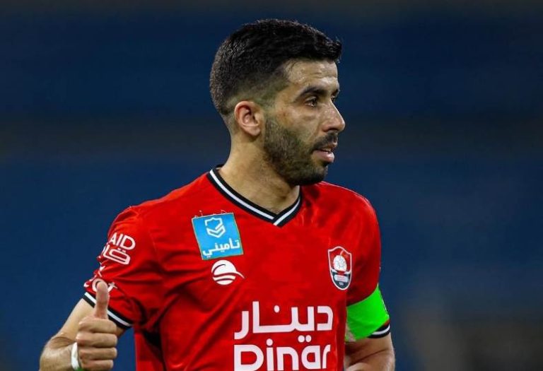 البركاوي يتألق بثنائية في شباك الزعيم خلال مباراة الرائد والهلال