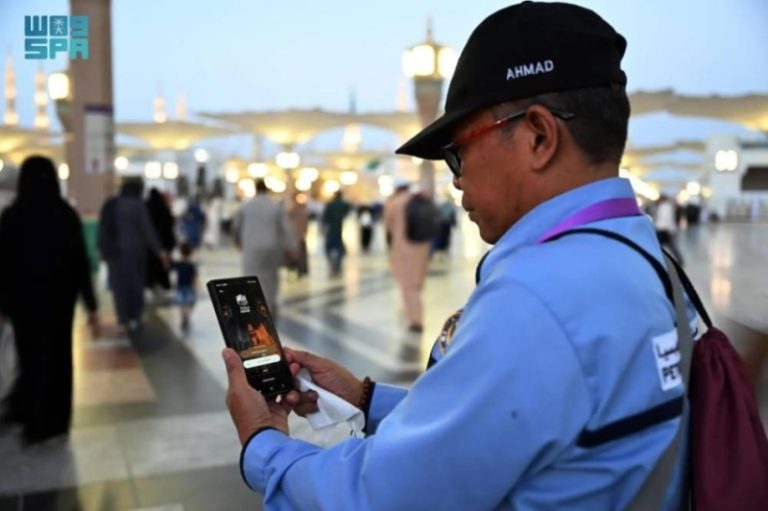 التحول الرقمي يعزز موسم الحج… تطبيقات ذكية تسهم في تسهيل رحلة ضيوف الرحمن بالمدينة المنورة