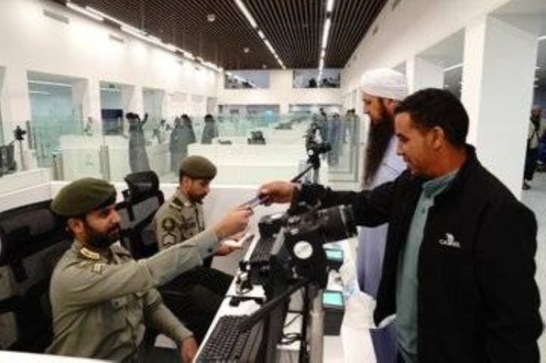 الحجاج القادمين من الخارج: إجمالي يبلغ 890,883 عبر المنافذ الدولية