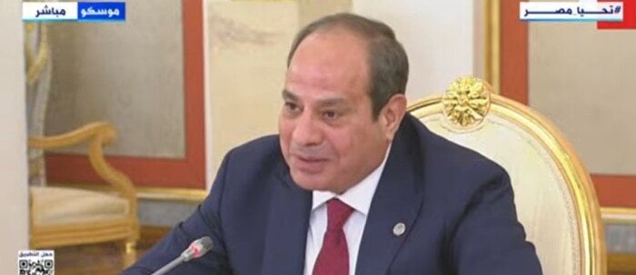 الرئيس السيسي يؤكد: مصر تفتخر بعلاقاتها مع موسكو