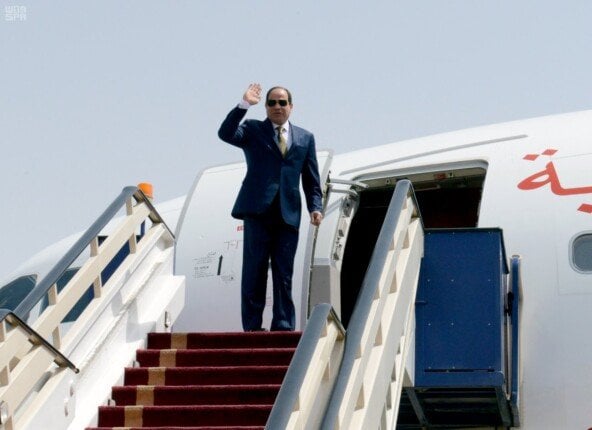 الرئيس السيسي يغادر أثينا متجهًا إلى موسكو احتفالًا بعيد النصر