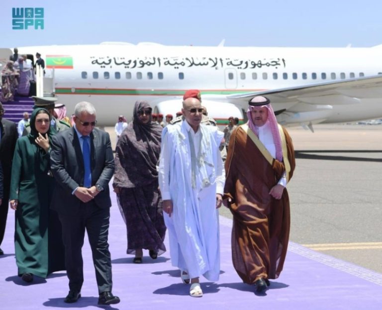 الرئيس الموريتاني يزور المدينة المنورة