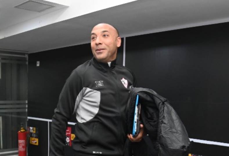 الزمالك يقرر استمرار أيمن عبد العزيز ويصرف النظر عن انضمام “بيبو” للجهاز الفني