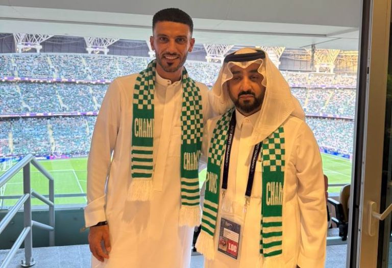 السومة يحضر لدعم الأهلي في النهائي الآسيوي ويتمنى أن يكون اللقب باسم نادينا