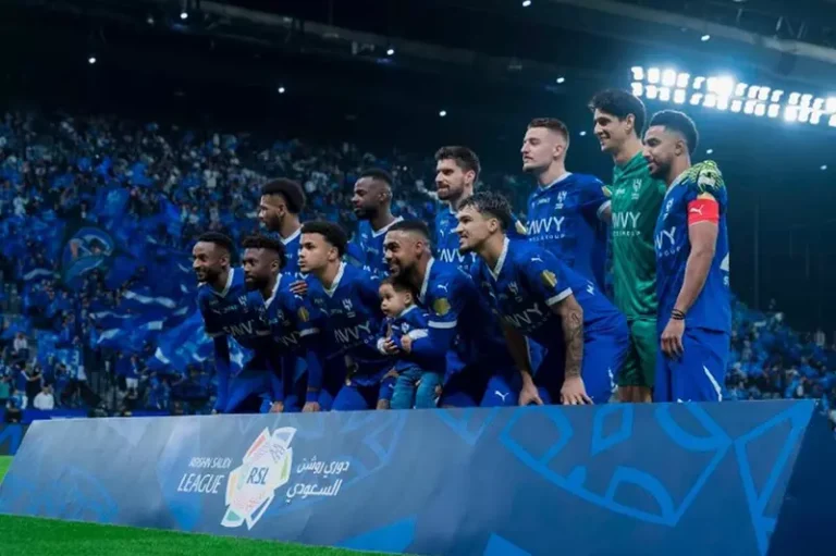 الشلهوب يستقر على جهازه المعاون في الهلال بمساعدة أحدهم من فريق 17 عامًا