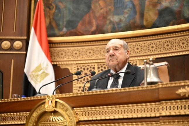 الشيوخ يوجهون الحكومة بتنفيذ توصيات اللجان النوعية
