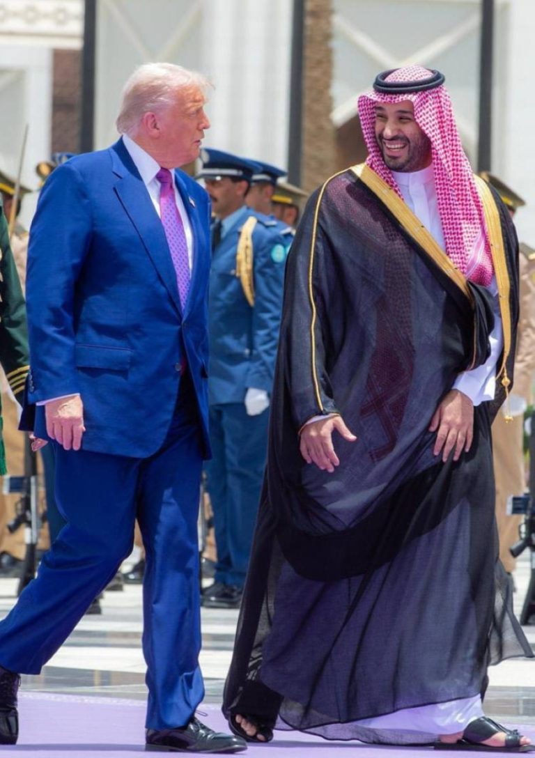 العالم ينبض.. تفاصيل الزيارة التاريخية تتكشف
