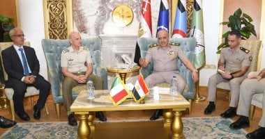 الفريق أحمد خليفة يجتمع مع رئيس هيئة الأركان المشتركة الإيطالية