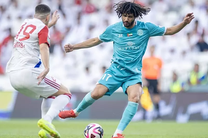 النني يتوج بجائزة لاعب الشهر في الدوري الإماراتي بشكل رسمي