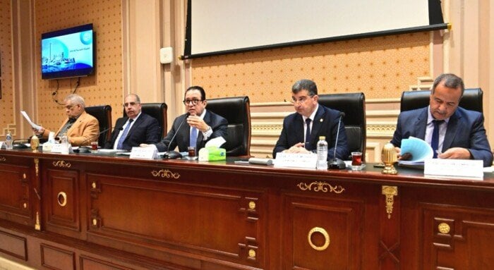 الهيئة القومية للأنفاق تعزز رؤية الدولة نحو تطوير البنية التحتية
عابد يؤكد: التركيز على تنمية البنية التحتية من خلال الهيئة القومية للأنفاق
السعي نحو تنمية البنية التحتية يتصدر أولويات الهيئة القومية للأنفاق