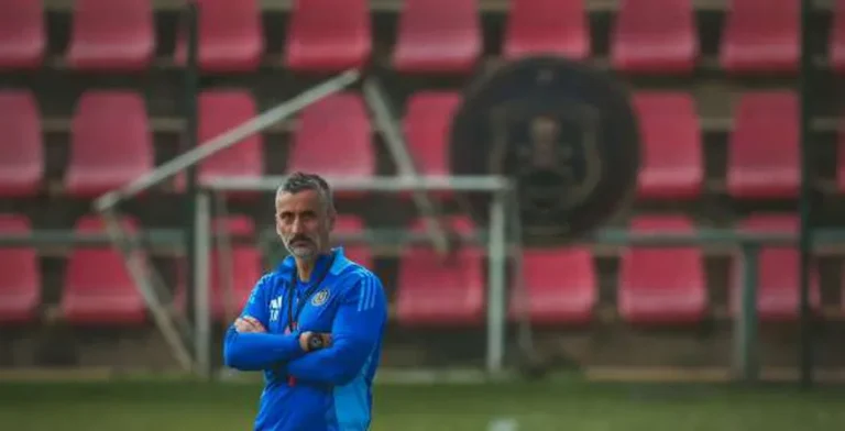 انقسام داخل الأهلي عقب إعلان التعاقد مع ريفيرو وموقف النحاس يثير التساؤلات
