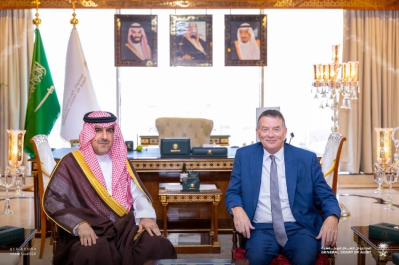 بحث رئيس “ديوان المحاسبة” مع رئيس محكمة المدققين بالاتحاد الأوروبي سبل التعاون