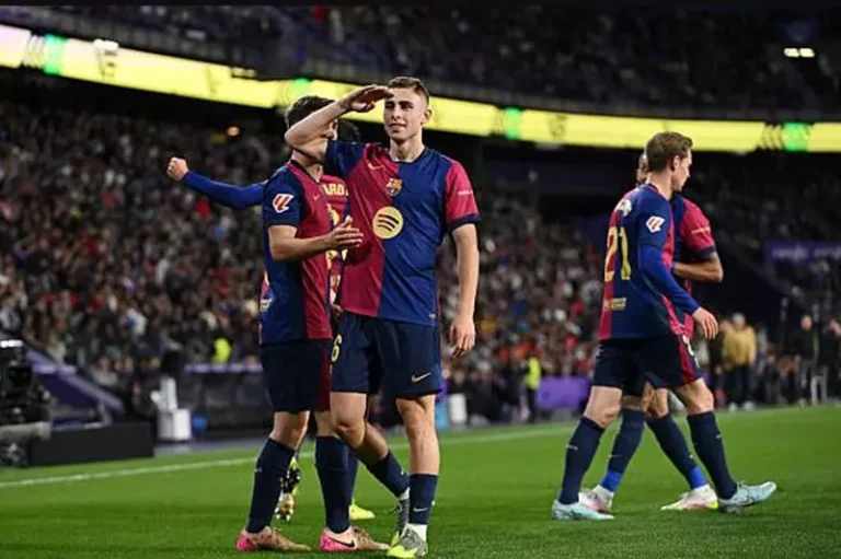 برشلونة ينجو من فخ بلد الوليد بفضل رافينيا ويامال ويحقق فوزاً حاسماً لفليك في الدوري الإسباني