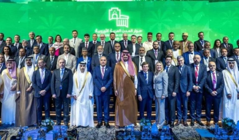 تحديات المدن العربية والأوروبية تحت الأنظار في لقاء 100 عمدة