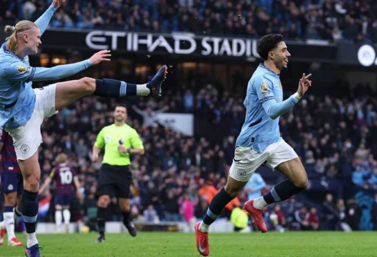 تحديد موعد نهائي كأس الاتحاد الإنجليزي بين مانشستر سيتي وكريستال بالاس في البطولة الأولى لمرموش