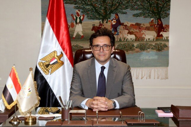 تحذيرات وزير الثقافة: الذكاء الاصطناعي خطر يهدد التراث الثقافي بالتحريف والتزوير