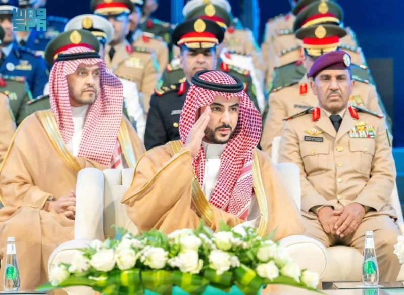 تخريج دارسي جامعة الدفاع الوطني برعاية خالد بن سلمان