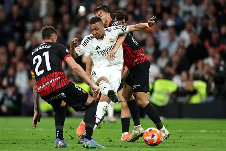 ترتيب الدوري الإسباني يتصدره ريال مدريد بعد تأجيل حسم اللقب