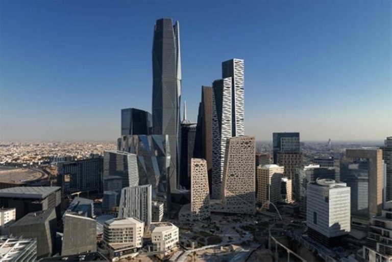 تزايد الناتج غير النفطي إلى 53.2%