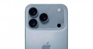 تسريب مثير يكشف عن iPhone 17 Pro بلون ذهبى “Desert Gold”