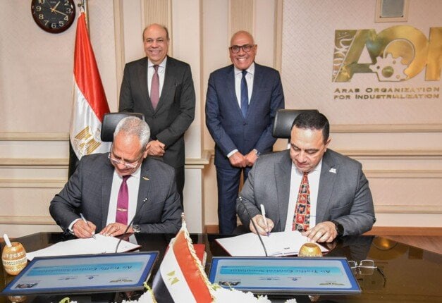 تعاون جديد بين الأكاديمية المصرية لعلوم الطيران المدني ومصنع الإلكترونيات
