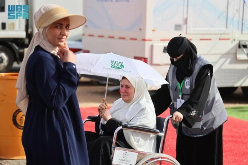 تعرف ضيوف الرحمن على جهود محمية الملك سلمان في تعزيز التنوع البيولوجي والغطاء النباتي