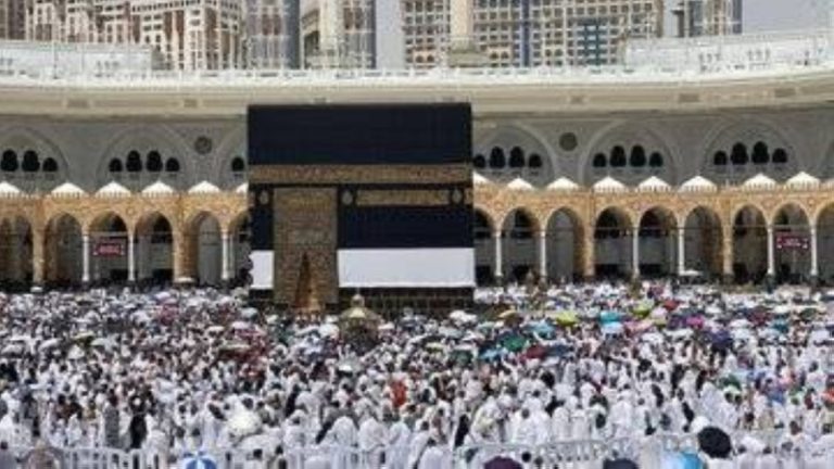 تعزيز خدمات قاصدي الحرمين في يوم الجمعة