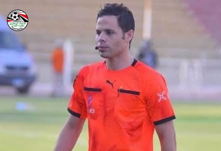 تعيين منصور حكماً رابعاً لمباراة المصري وسيراميكا بدلاً من عاطف حسين