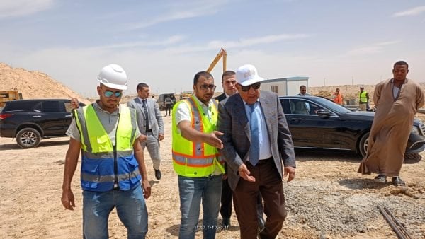تفقد وزير الكهرباء أعمال الربط المصري السعودي