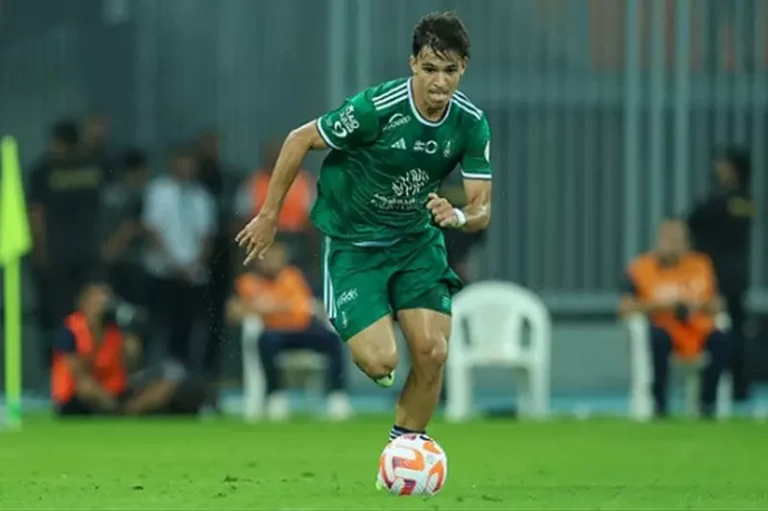 تقرير يكشف أن الراتب يعوق عودة فيجا إلى سيلتا فيجو