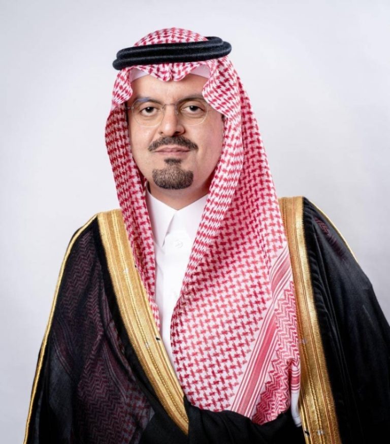تكريم حفظة القرآن من نائب أمير مكة اليوم
