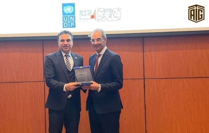 تكريم مميز.. وزير الاتصالات يحتفي بمجموعة «طلال أبو غزالة للتدريب المهني»