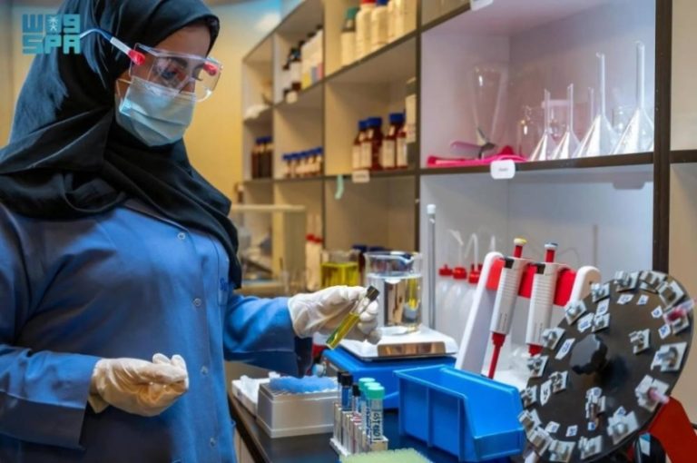 توجه الخريّف إلى الدنمارك لاستكشاف فرص توطين الصناعات الدوائية بالمملكة