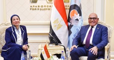 توقيع اتفاقيات مشتركة بين العربية للتصنيع ووزيرة البيئة