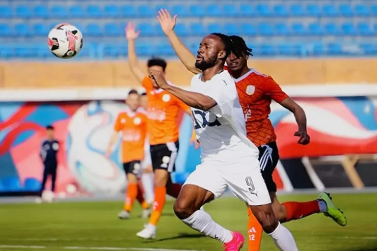 ثلاثية فاركو تهدد رحلة بيراميدز نحو لقب الدوري في هدية للأهلي