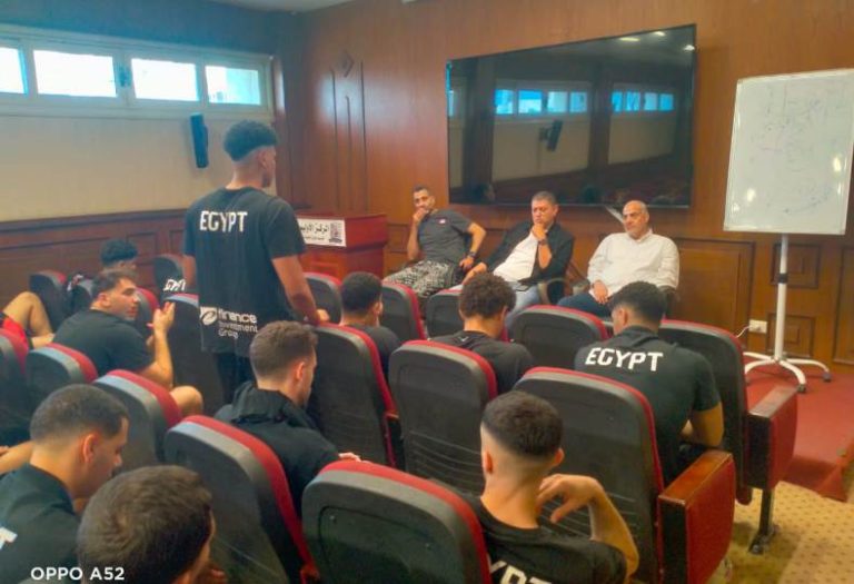 جلسة تحفيزية تعزز استعدادات منتخب شباب اليد قبل انطلاق كأس العرب في الكويت