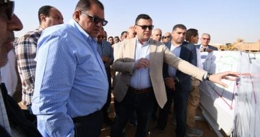 جولة الوزير تتابع تنفيذ شبكات المرافق في جنيفة والرابية بمدينة الشروق