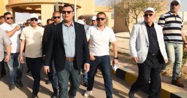 جولة مفاجئة لوزير الإسكان لمتابعة تطوير المدينة التراثية بالعلمين وتحقيق رؤية التطوير